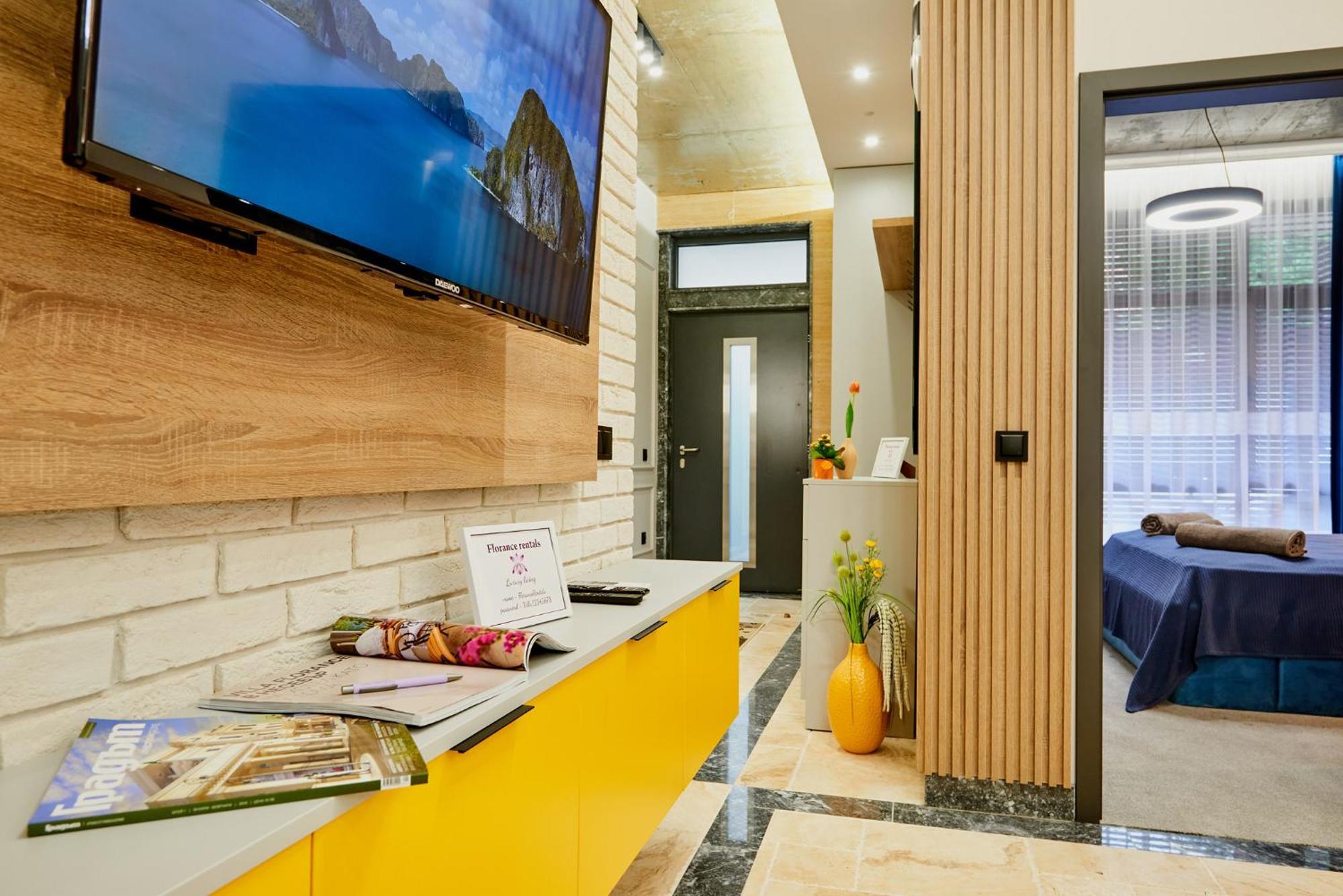 Florance Rentals Luxury Apartments In Burgas Bagian luar foto