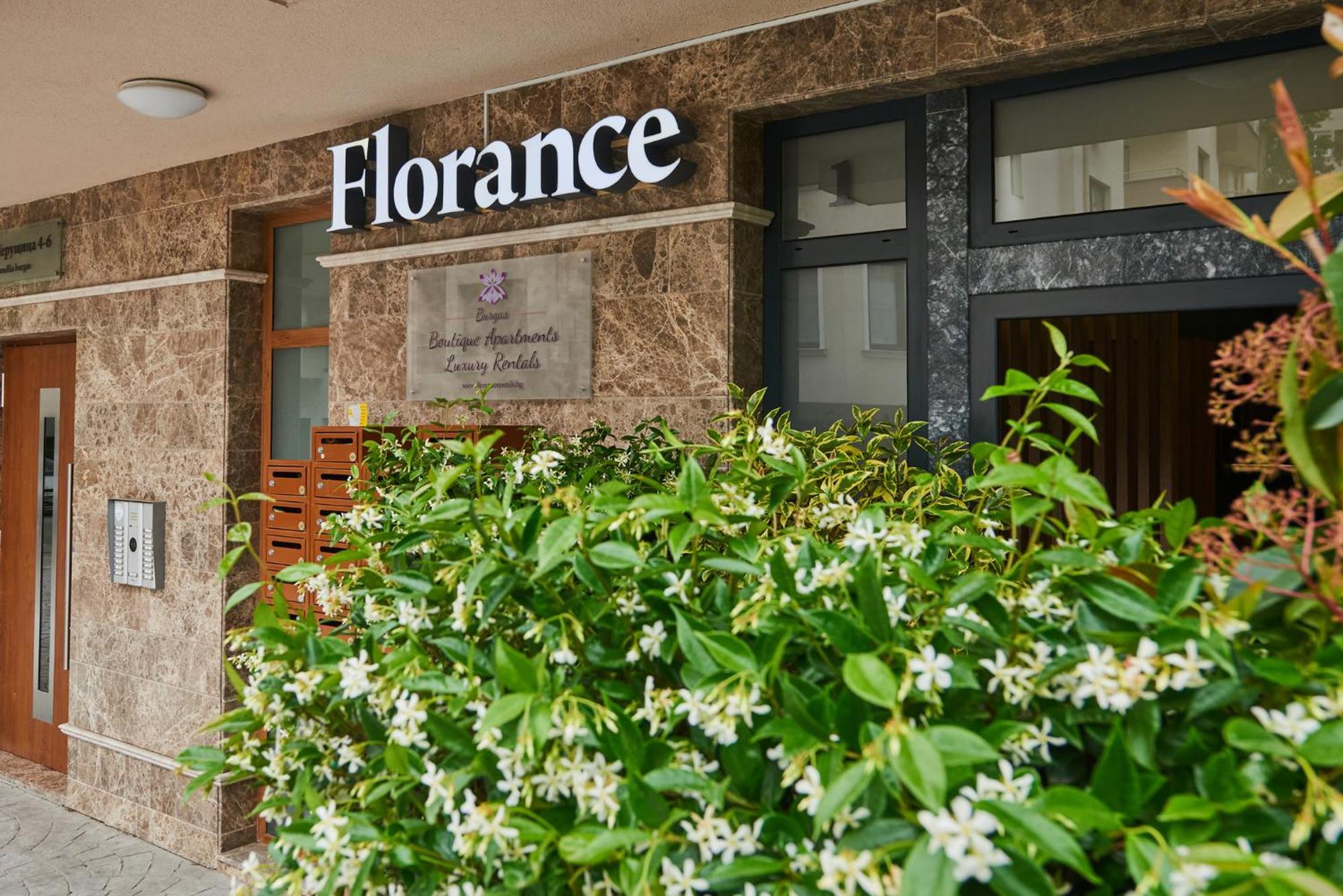 Florance Rentals Luxury Apartments In Burgas Bagian luar foto